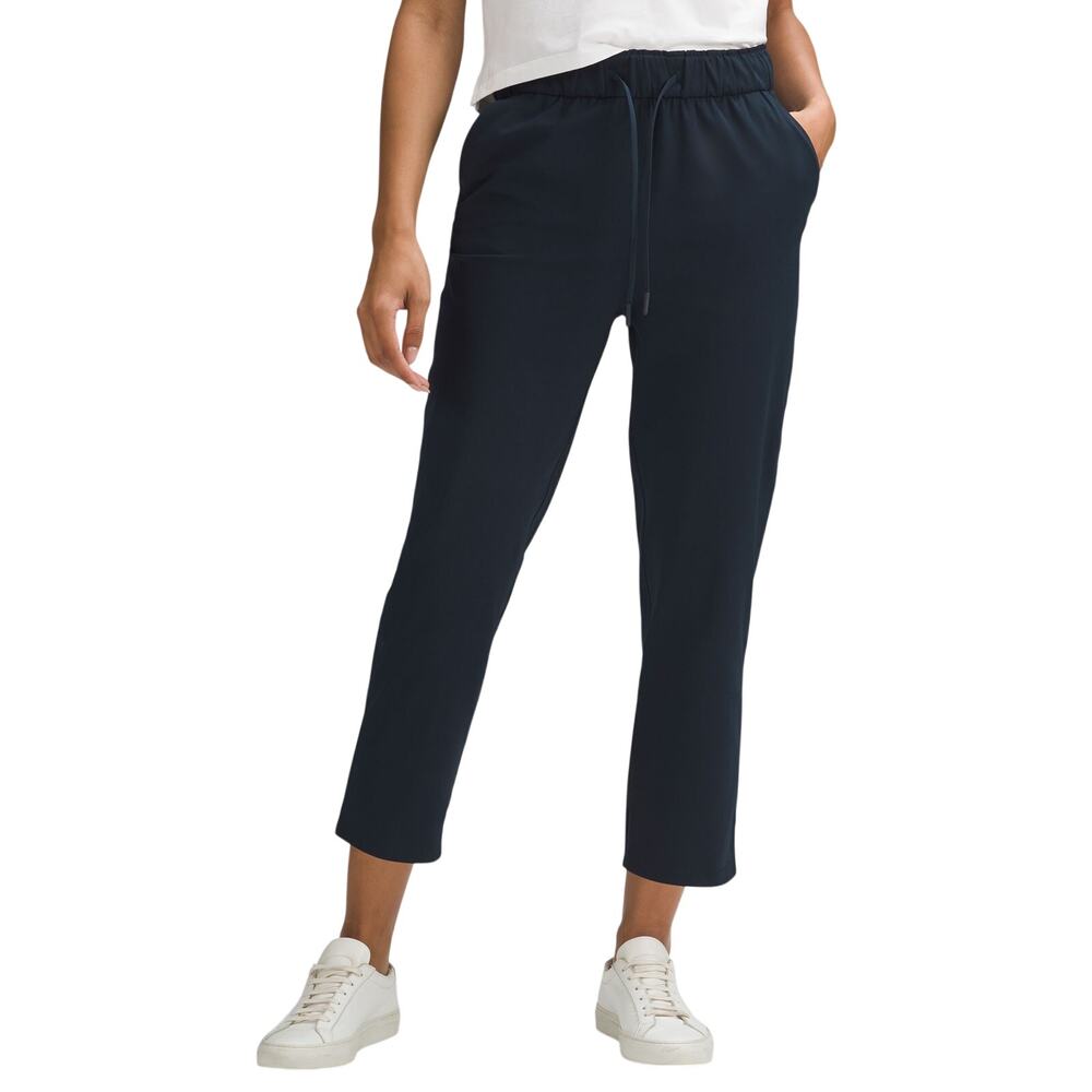 Lululemon Stretch Navy Blue High Rise Crop 23 Pants Size 2